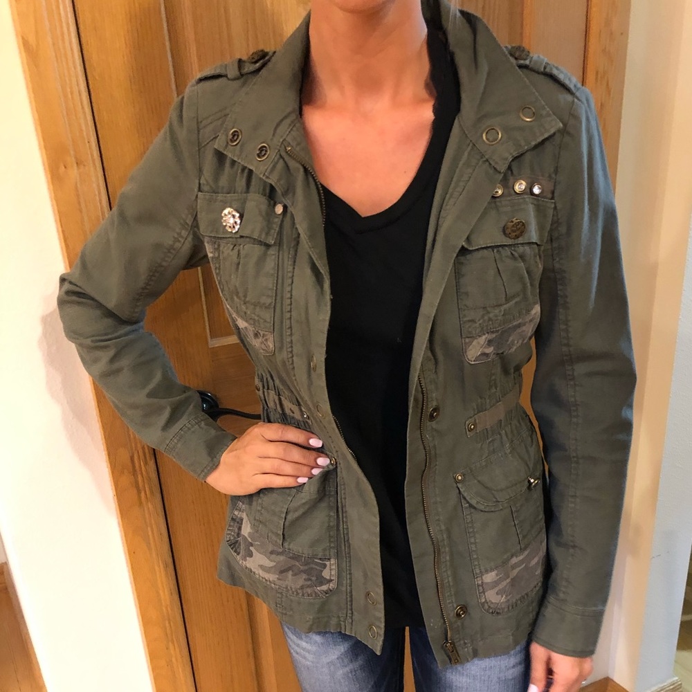 Daytrip Army Green Jacket